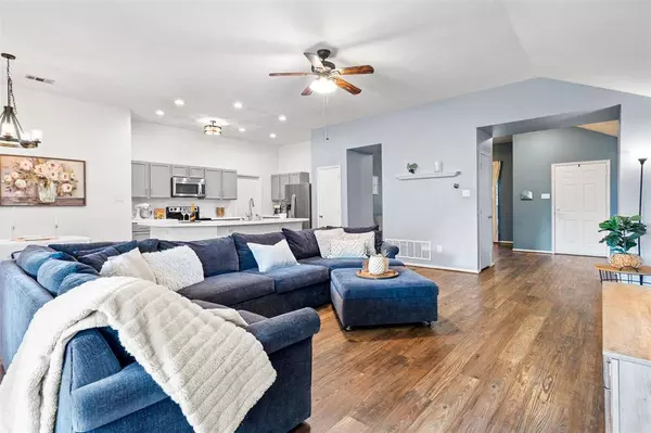 13240 Elmhurst Drive, Fort Worth, TX 76244