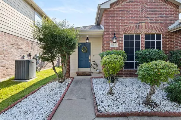 13240 Elmhurst Drive, Fort Worth, TX 76244