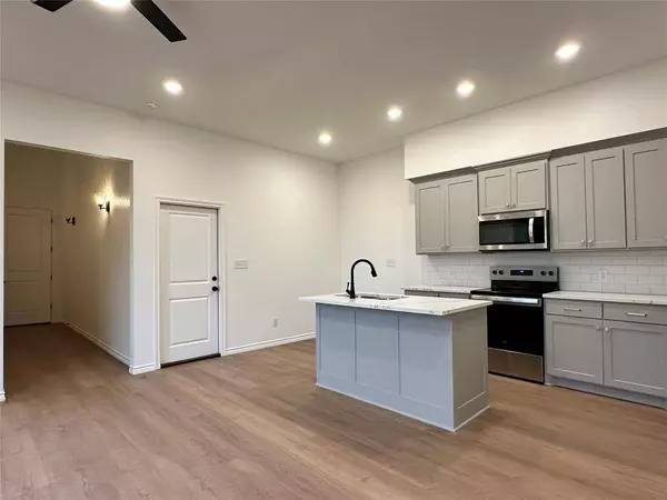 200 S Atwood Street, Boyd, TX 76023