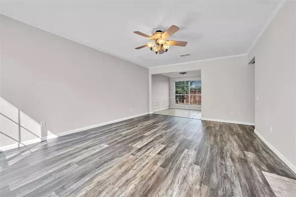 7020 Thomas Place, Watauga, TX 76148