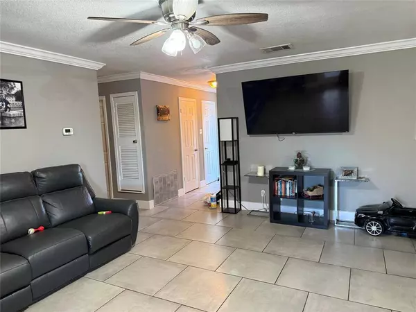 1733 Continental Drive, Blue Mound, TX 76131