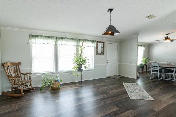 593 Chisholm Hills Drive, New Fairview, TX 76078