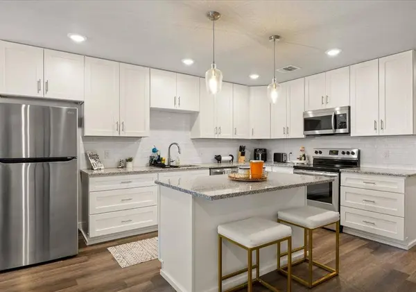 2301 Meteor Trail, Granbury, TX 76048