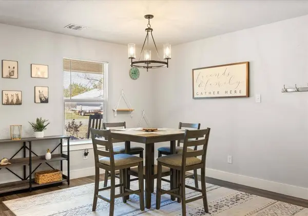 2301 Meteor Trail, Granbury, TX 76048