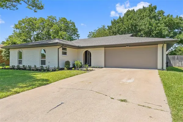 4108 Alicante Avenue, Fort Worth, TX 76133