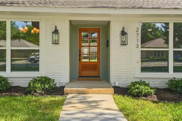 2713 Quail Ridge Drive, Carrollton, TX 75006