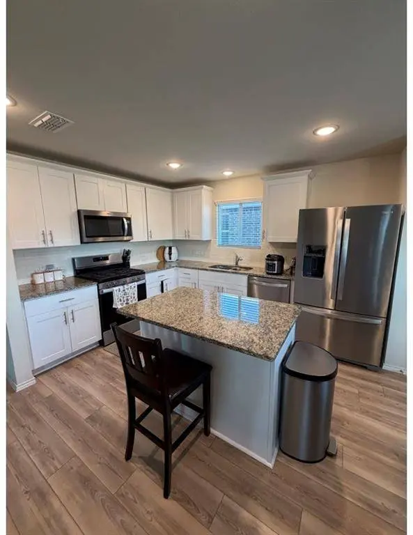 900 Shire Avenue, Haslet, TX 76052
