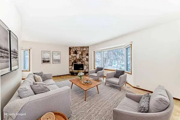 5116 33 ST NW, Calgary, AB T2L 1V4