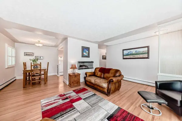 8215 5 ST SW, Calgary, AB T2V 1C6