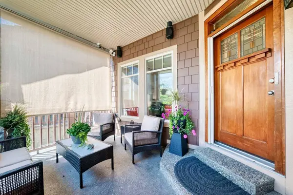 253 Bridle Estates RD SW, Calgary, AB T2Y 0G1