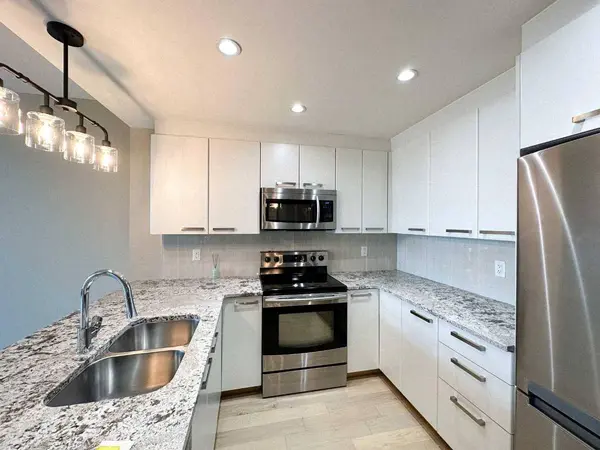 225 11 AVE SE #502, Calgary, AB T2G 0G3