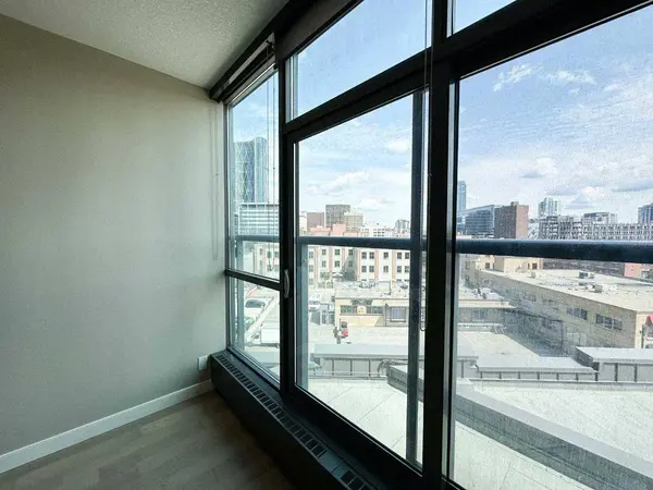 225 W 11 AVE SE #502, Calgary, AB T2G 0G3
