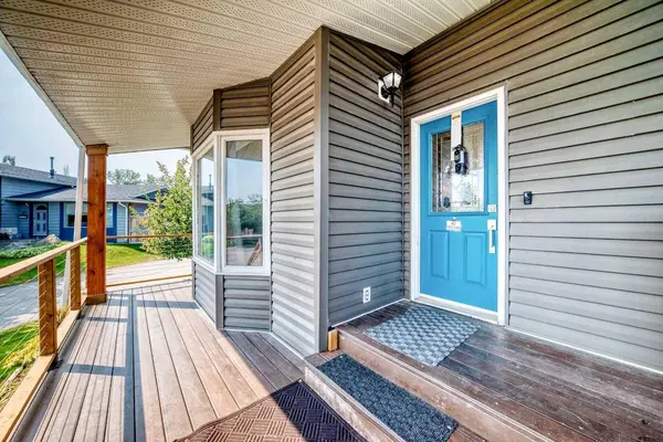 31 Taylor WAY SE, Airdrie, AB T4A 1S4