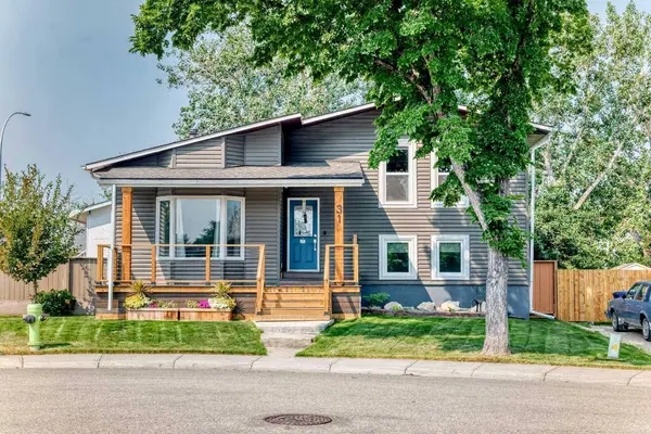 31 Taylor WAY SE, Airdrie, AB T4A 1S4