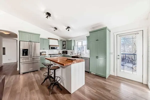 145 Sunset HTS, Crossfield, AB T0M 0S0