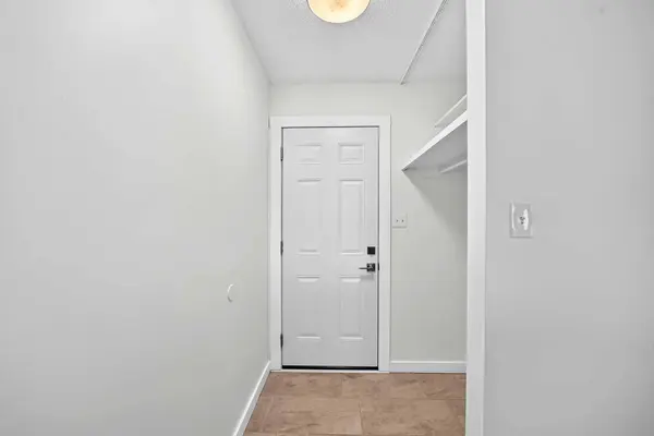 2016 46 ST SE, Calgary, AB T2B 1K6