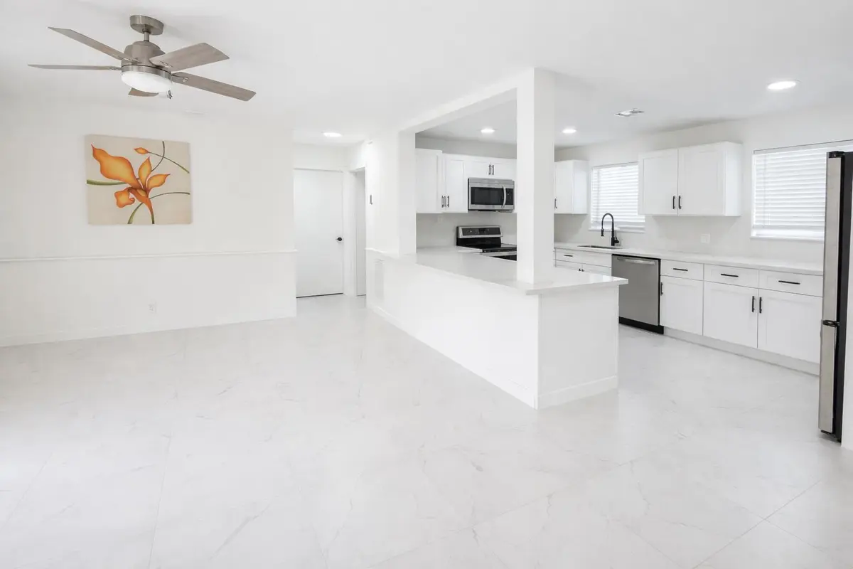 1115 S Seacrest Blvd, Boynton Beach, FL 33435-5951