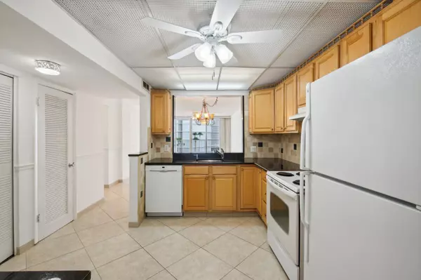 3580 S Ocean 4c BLVD 4c, South Palm Beach, FL 33480
