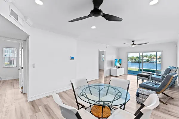 646 Snug Harbor DR #H101, Boynton Beach, FL 33435