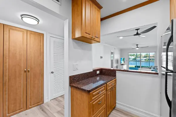 646 Snug Harbor DR #H101, Boynton Beach, FL 33435