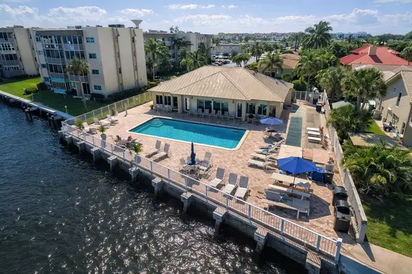 646 Snug Harbor DR #H101, Boynton Beach, FL 33435