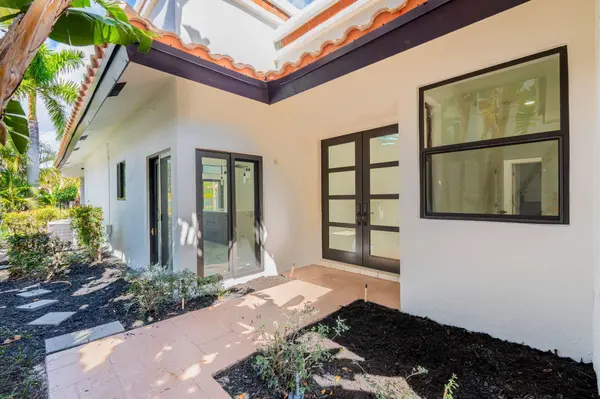 6567 Via Benita, Boca Raton, FL 33433