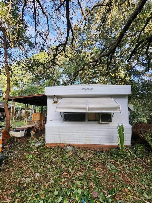 43126 W 4TH ST, Paisley, FL 32767