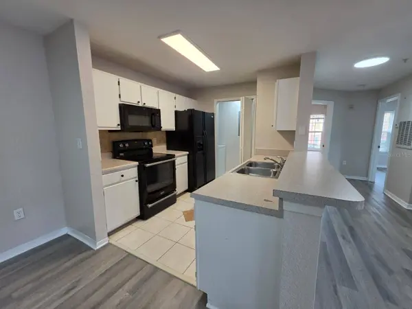 5483 VINELAND RD #10209, Orlando, FL 32811