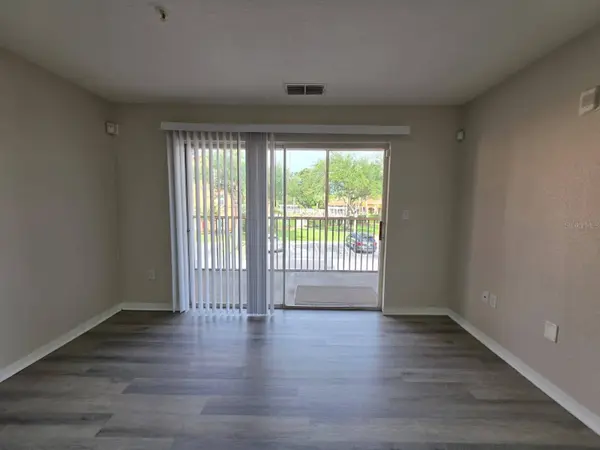 5483 VINELAND RD #10209, Orlando, FL 32811
