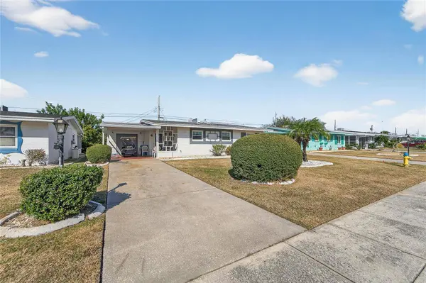 1607 COUNCIL DR, Sun City Center, FL 33573