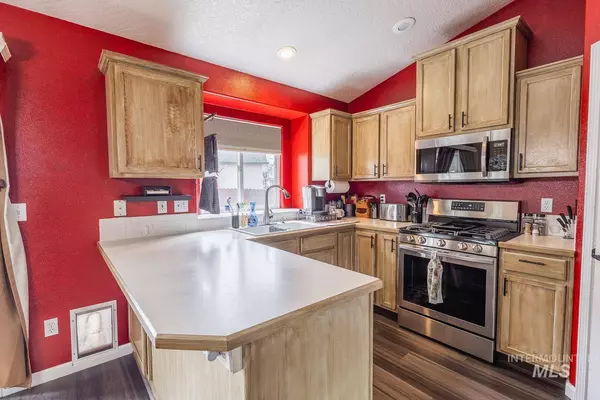 16387 Rainbow Dr., Nampa, ID 83687