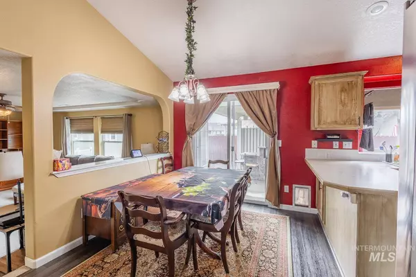 16387 Rainbow Dr., Nampa, ID 83687