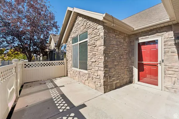 877 W 1920 S #C, Syracuse, UT 84075