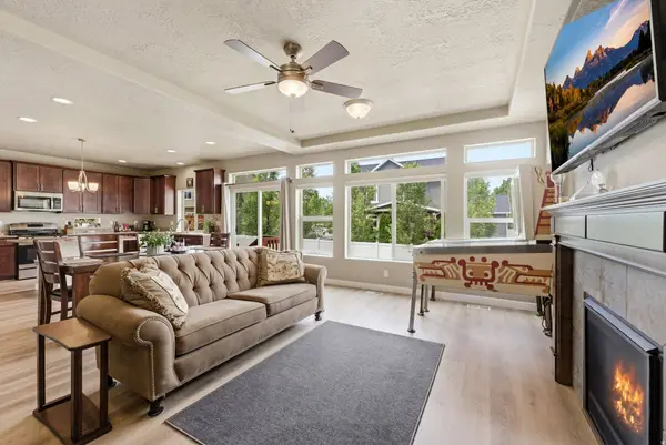 1096 S MEADOW WALK DR, Heber City, UT 84032
