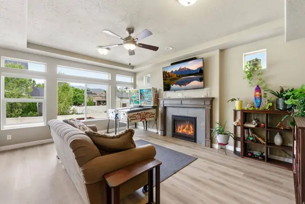 1096 S MEADOW WALK DR, Heber City, UT 84032