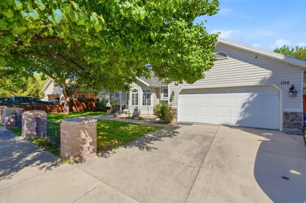 1114 W MUSTANG CIR, West Jordan, UT 84088
