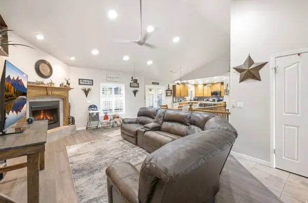 652 N 2750 W, West Point, UT 84015