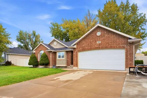 652 N 2750 W, West Point, UT 84015