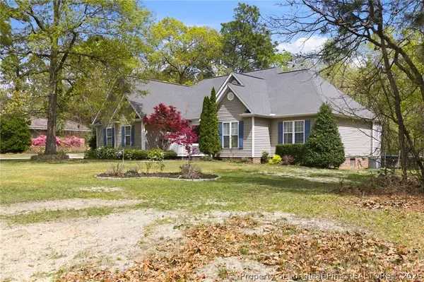 12441 Woodpecker LN, Laurinburg, NC 28352
