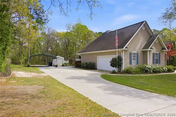 12441 Woodpecker LN, Laurinburg, NC 28352