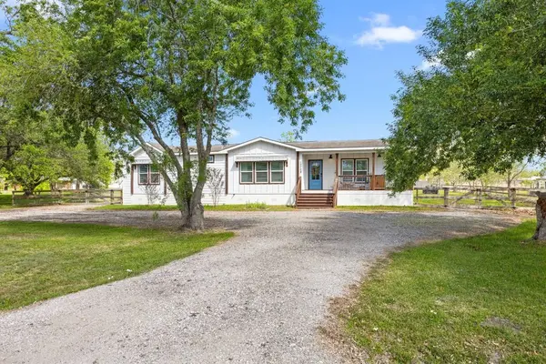 12708 28th ST, Santa Fe, TX 77510