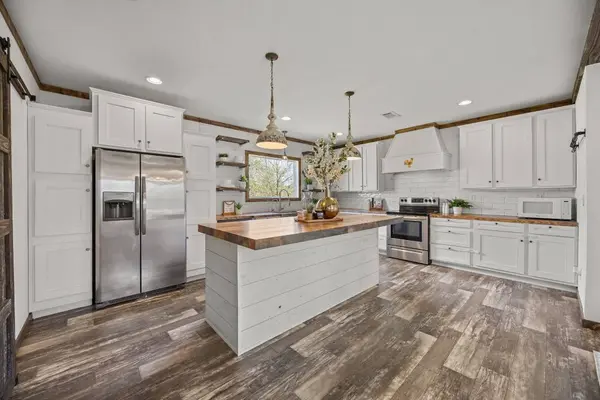 12708 28th ST, Santa Fe, TX 77510