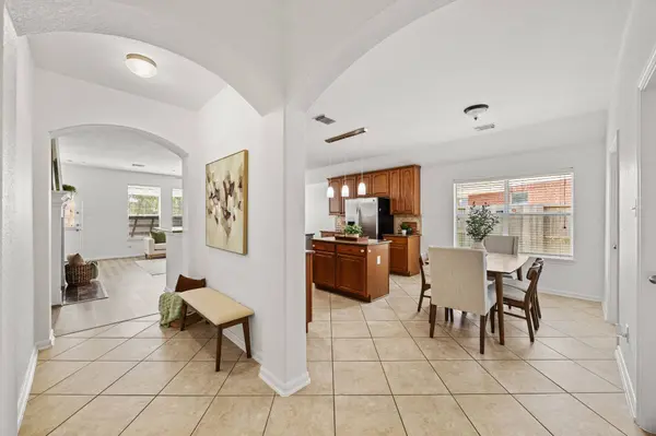 2727 Hidden Landing DR, Pearland, TX 77584