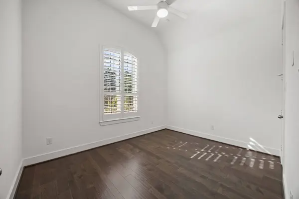 146 Sugar Pine CT, Montgomery, TX 77316