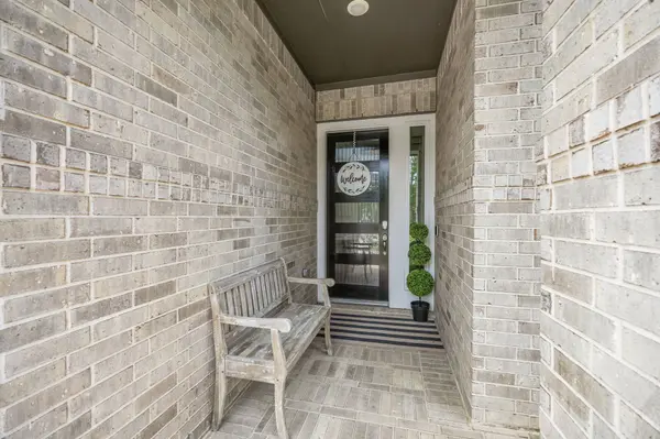401 Coppice Creek LN, Montgomery, TX 77316