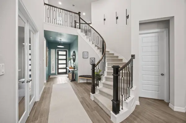 401 Coppice Creek LN, Montgomery, TX 77316