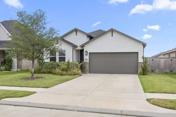 2195 Clements Shore LN, La Porte, TX 77571
