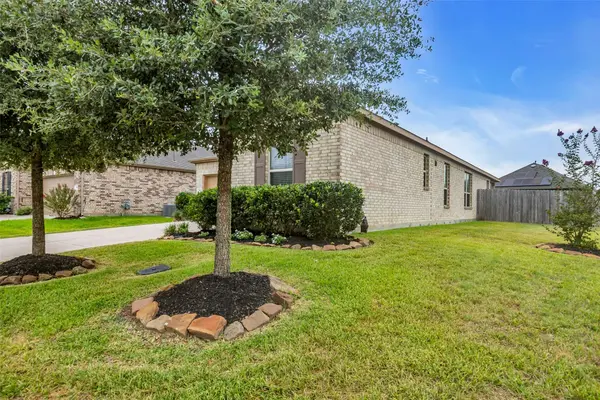 3804 Cimarron Gap LN, Magnolia, TX 77354