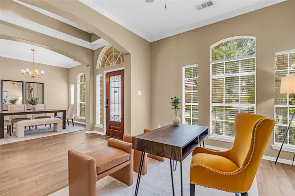 2709 W Oaks BLVD, Pearland, TX 77584
