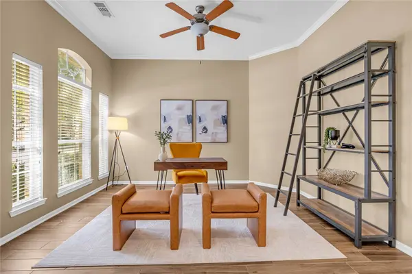 2709 W Oaks BLVD, Pearland, TX 77584